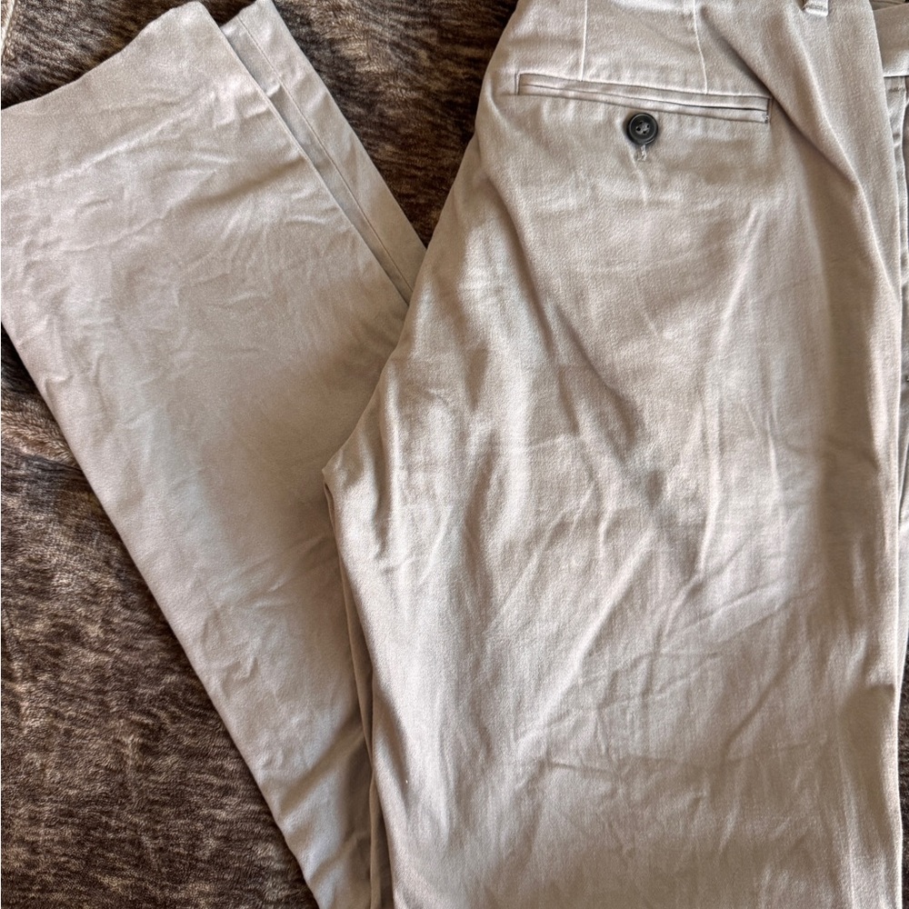 Men's Chino Pants in Light Khaki